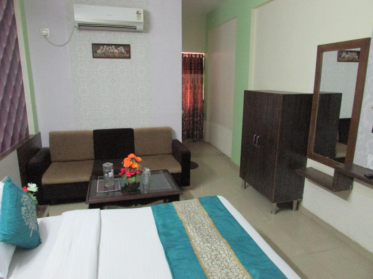 Hotel Neelkanth Residency Γκαντχιναγκάρ Εξωτερικό φωτογραφία